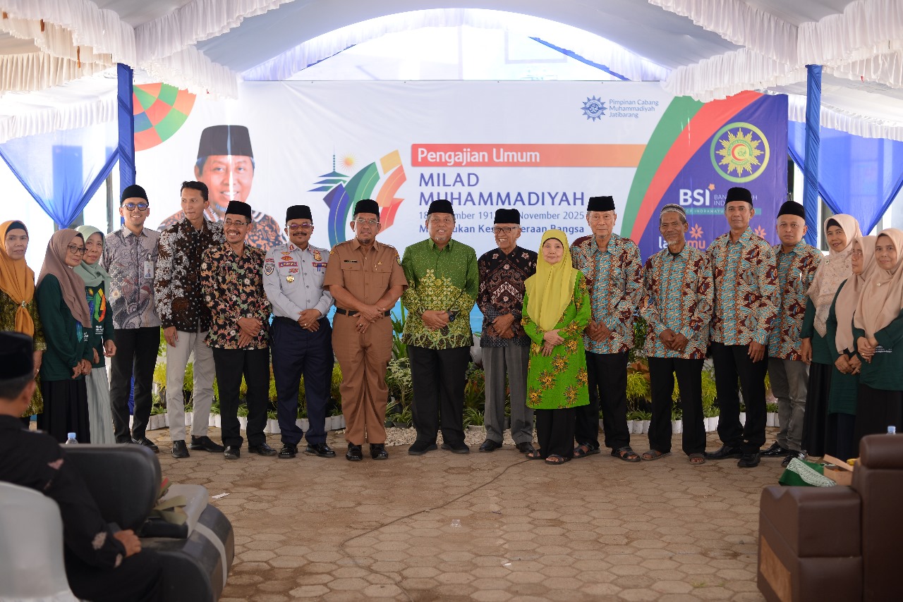 Bakti Sosial sampai Pengajian Umum Warnai Peringatan Milad Muhammadiyah ke 113 di Jatibarang 