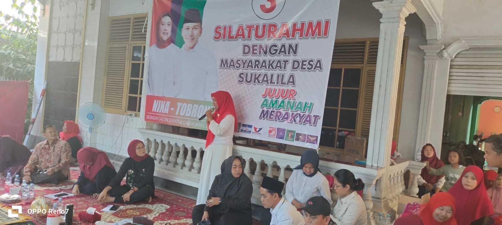 Pengasuh Pondok Pesantren Darussalam dan Warga Sukalila Dukung Nina-Tobroni 