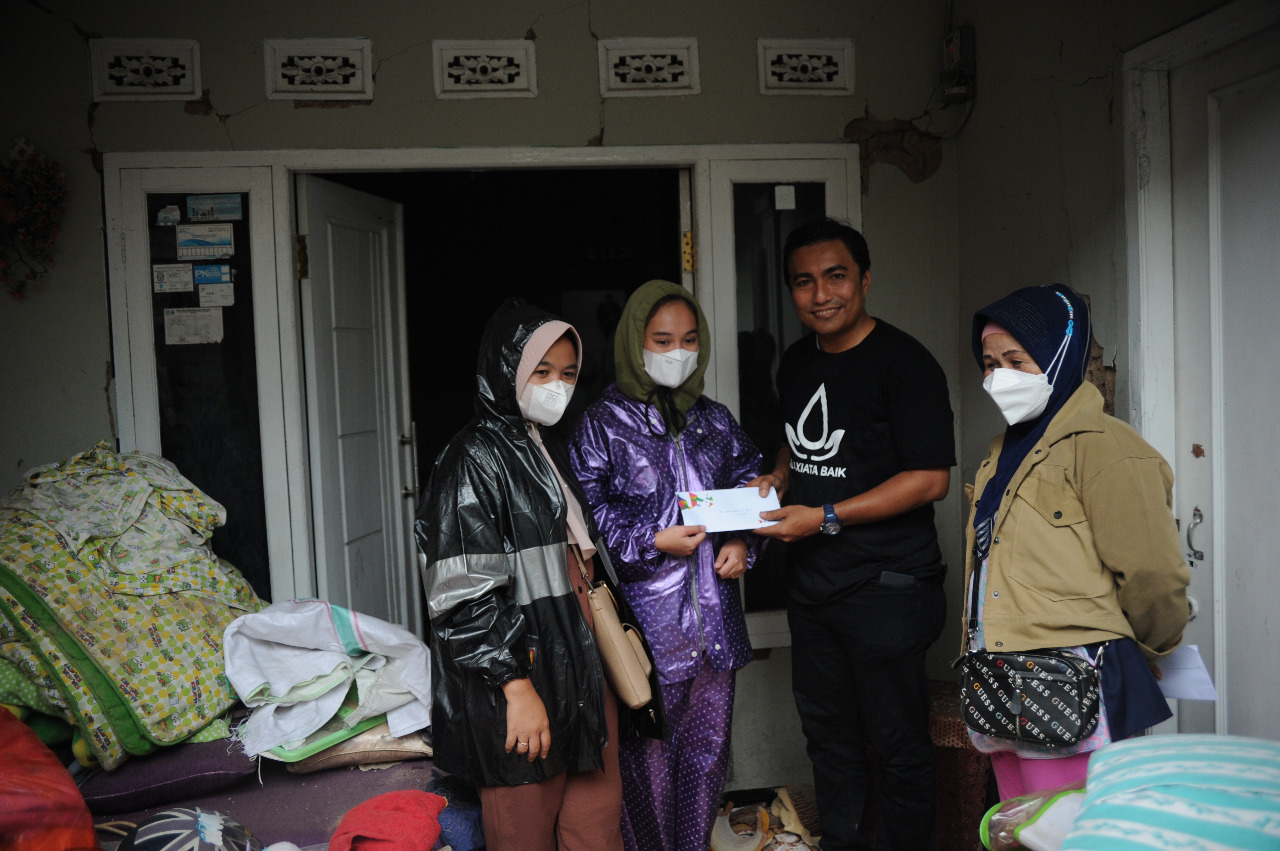 XL Axiata Salurkan Bantuan Bagi Masyarakat Terdampak Gempa Cianjur
