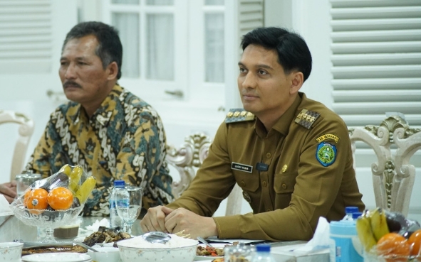 Ahmad Syaikhu Serahkan Jabatan Kepala Kantor ATR/BPN Indramayu ke Dwi Hary Januarto