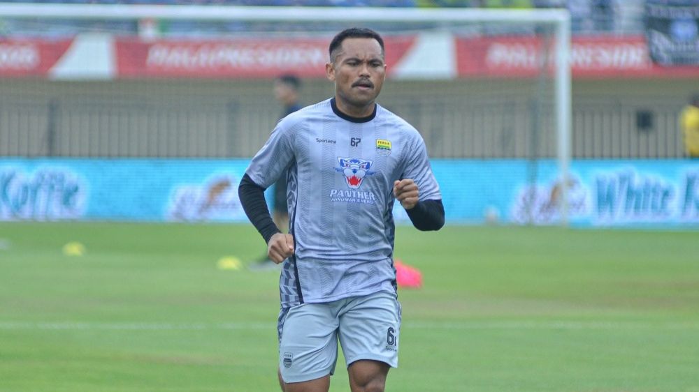 Persib Bandung Punya 7 Pemain Kaki Kiri Berbahaya Musim 2025, Siapa Paling Layak Masuk Starter Utama?