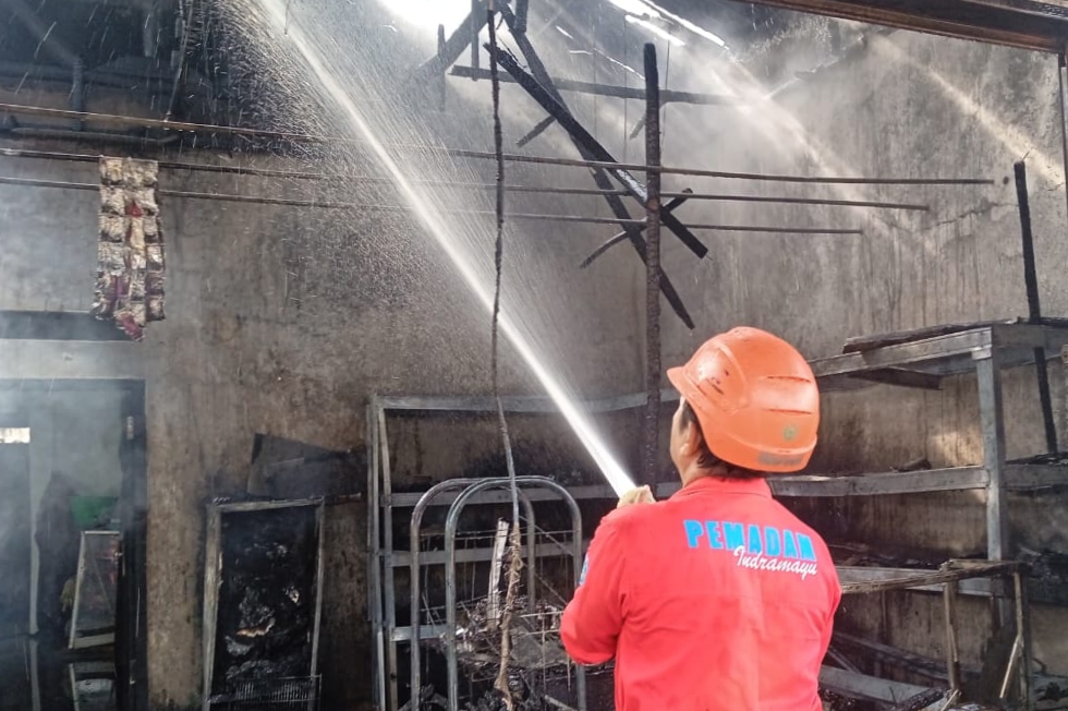 Api Sambar Bensin Saat Nyalakan Kompor, Rumah di Desa Arjasari Kebakaran