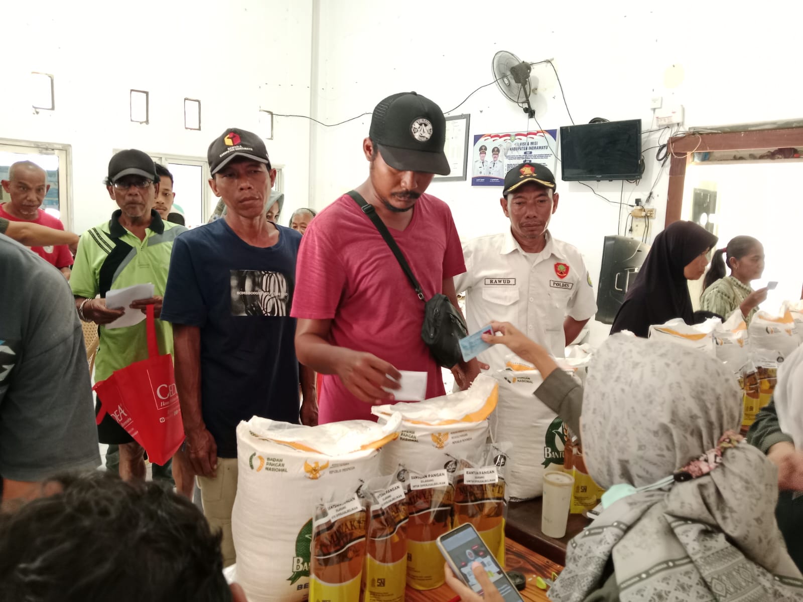 Penyaluran Bantuan Pangan 4 Desa di Kecamatan Jatibarang Ditunda