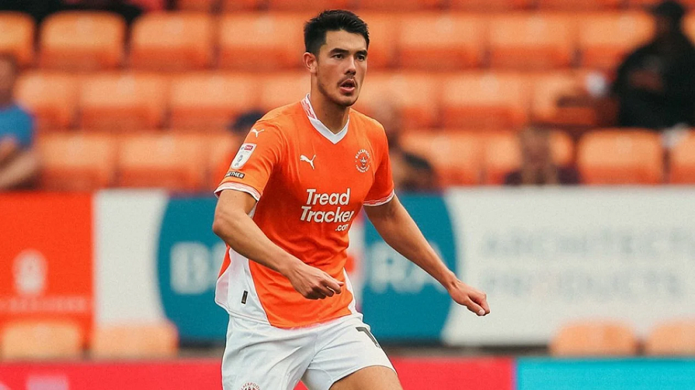 Elkan Baggott Kembali Dari Cedera! Blackpool Langsung Ditahan Seri 2-2 Menghadapi Huddersfield