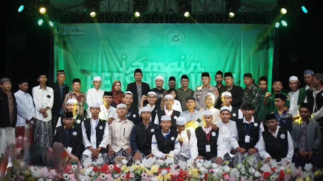 Kemeriahan Maulid Nabi dalam Bingkai ISMAIN Bersholawat 