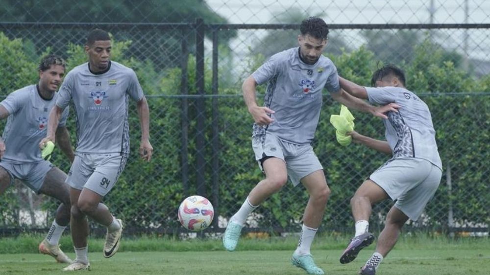 Formasi Persib 2025 Dirombak Total, Trio Bek Anyar dan Striker Baru Siap Tempur di Super League dan ACL 2