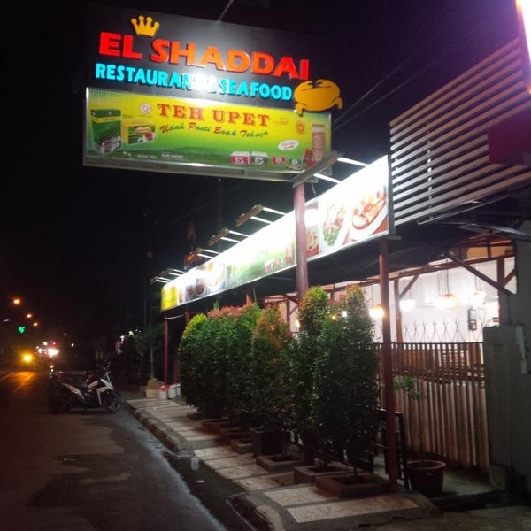 5 Rekomendasi Tempat Makan Seafood yang Enak di Indramayu, Pecinta Seafood Wajib Coba!  