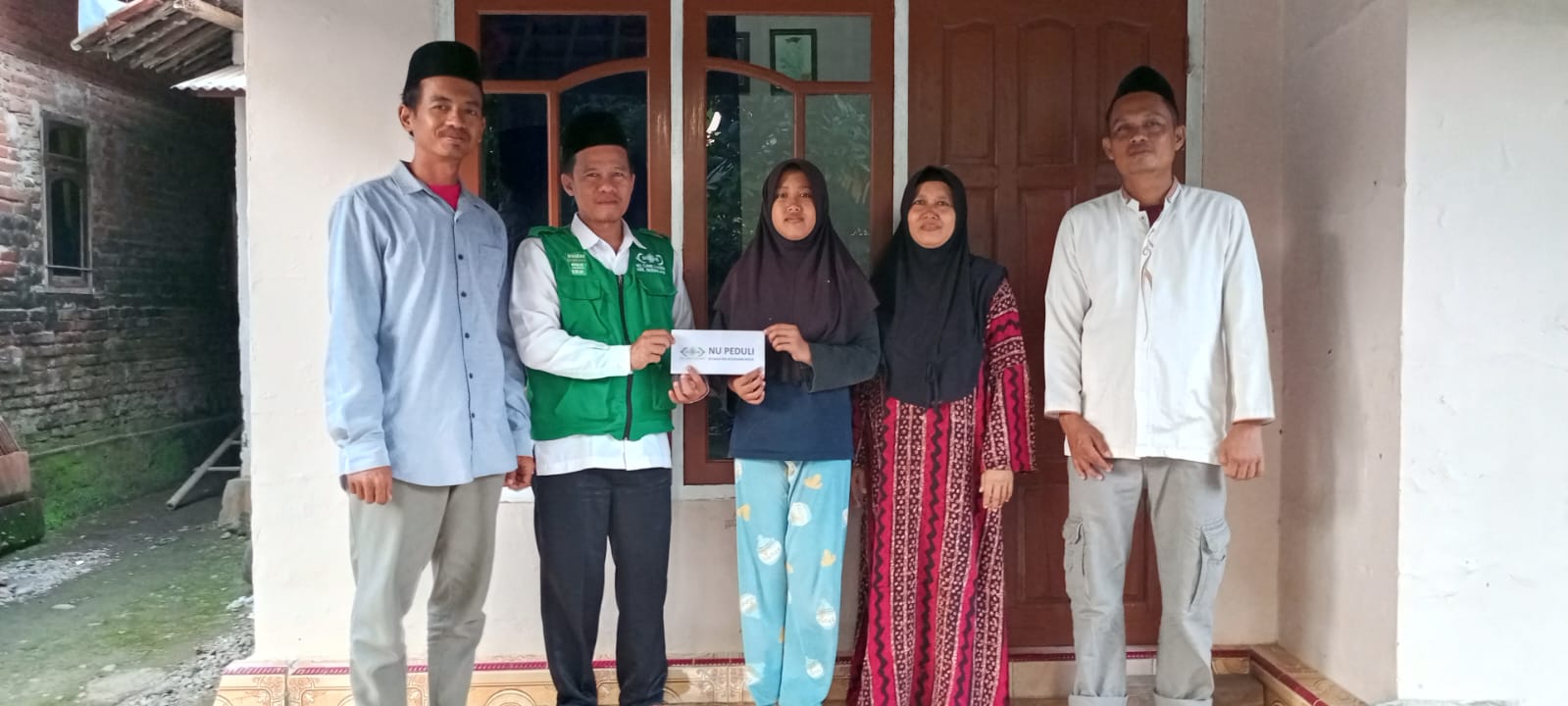Peringati Hari Lahir Pancasila, MWC NU Kedokanbunder Santuni Anak Yatim dan Duafa