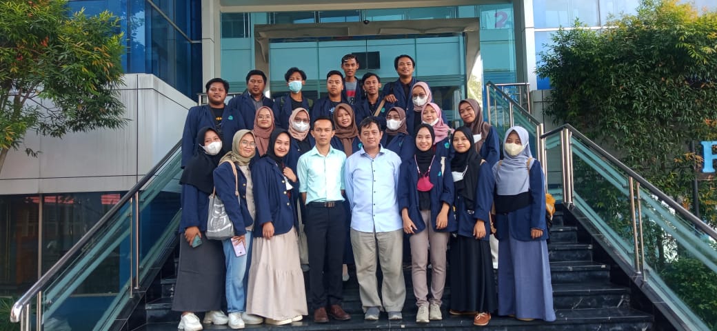 Mahasiswa Unwir Dalami Jurnalistik , Mengunjungi Graha Pena Radar Cirebon