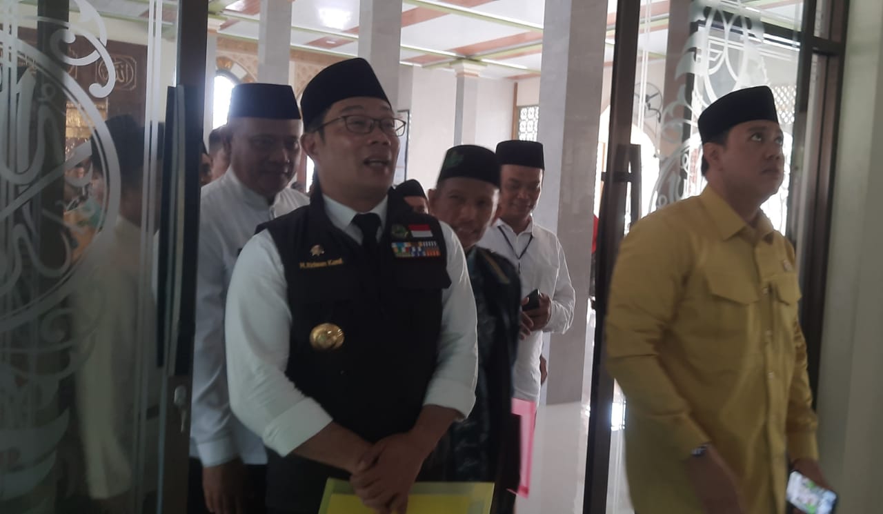 Resmikan Masjid Gubernur Ridwan Kamil Paparkan Keberhasilan Dan Pamit Ke Ribuan Warga