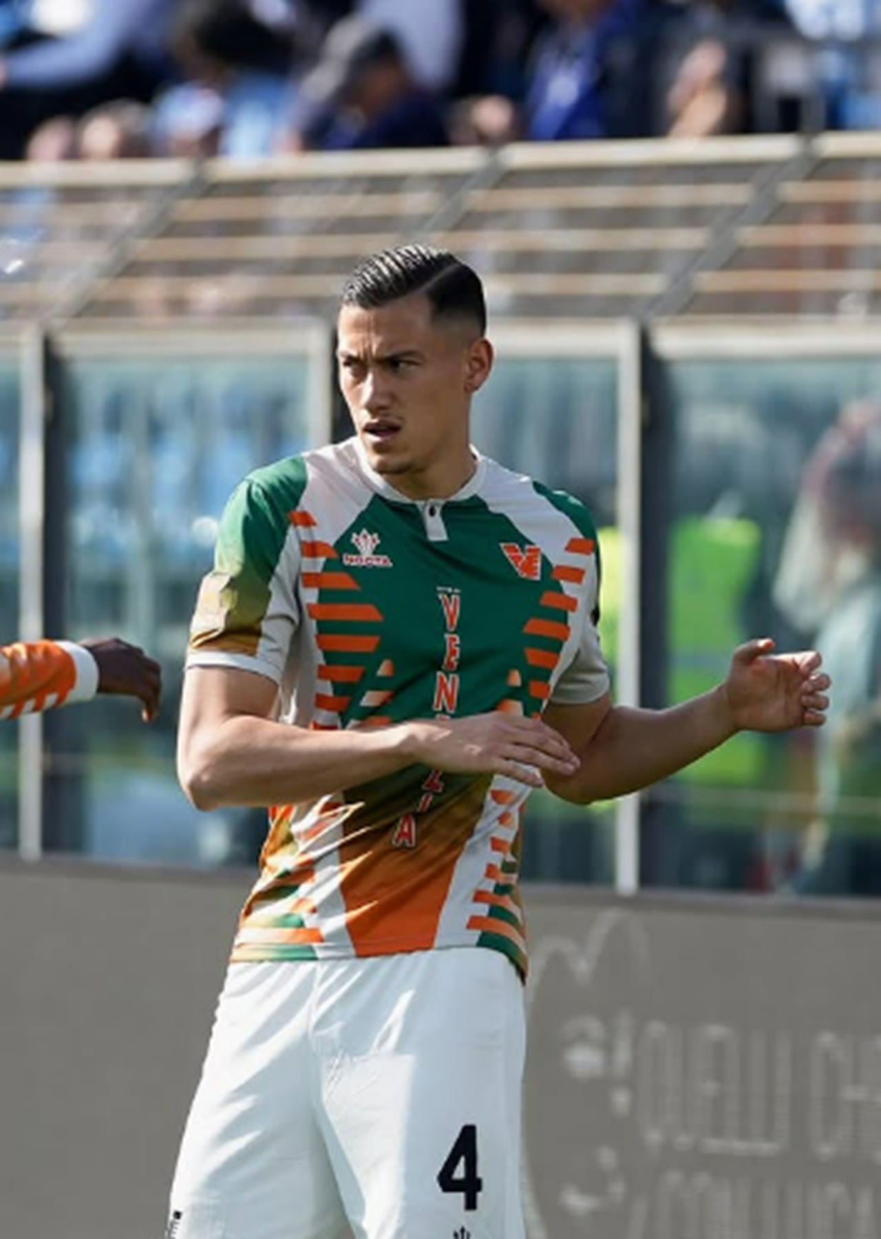 Tinggal Sisa 10 Pertandingan! Jay Idzes Yakin Bisa Pimpin Venezia Lolos Dari Zona Degradasi Serie A, Italia!