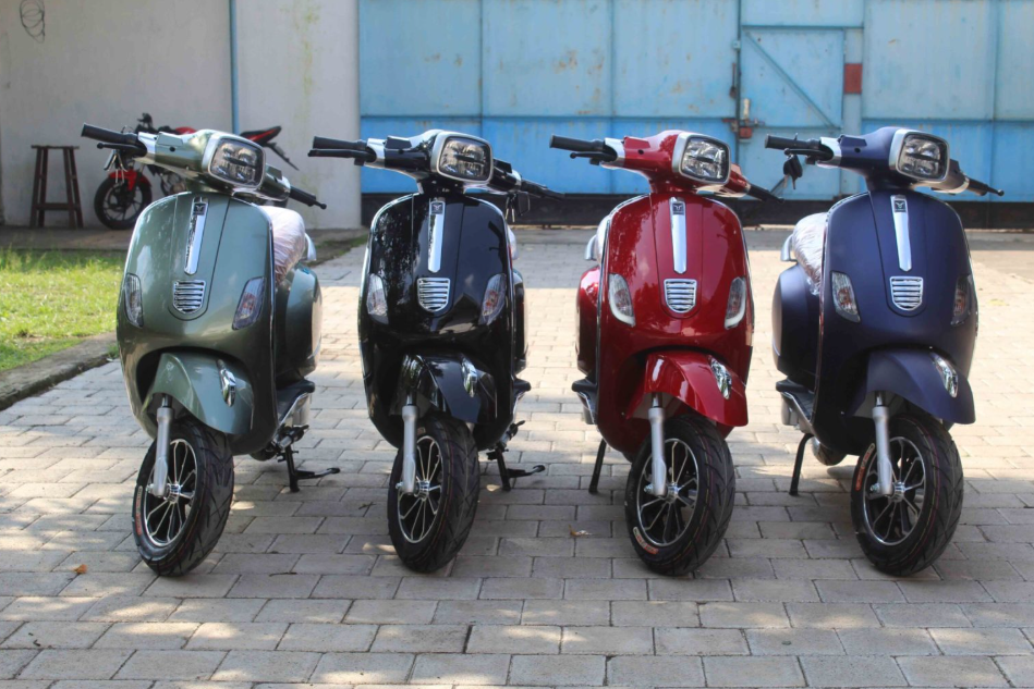 Bikin Nostalgia! Ini 10 Motor Listrik Mirip Vespa yang Bikin Kamu Makin Gaya dan Ramah Lingkungan!