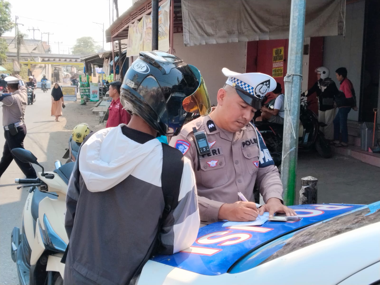 Tingkatkan Kesadaran Bayar Pajak Kendaraan Lewat Pemeriksaan Pajak Bermotor