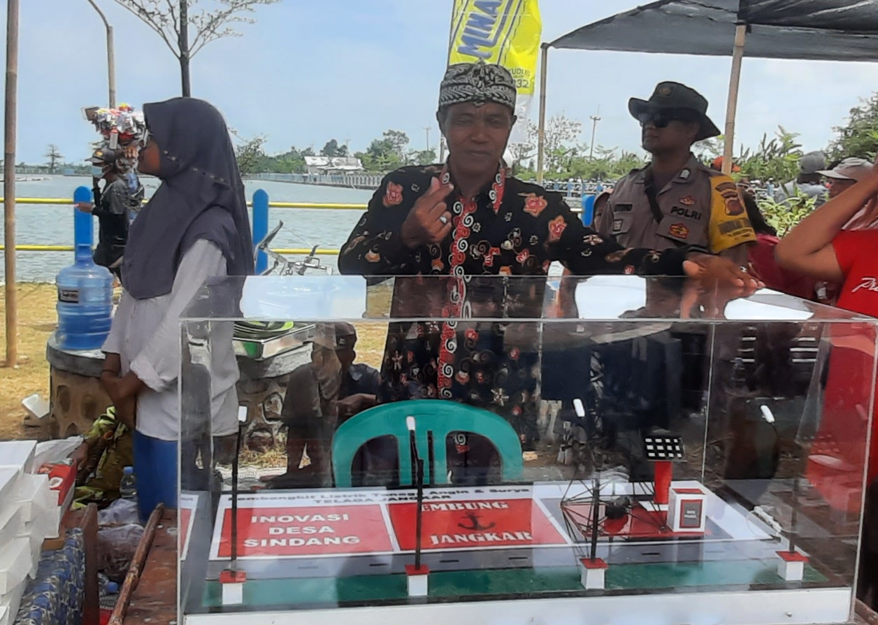 Segara Pasang PLTA di Embung Jangkar