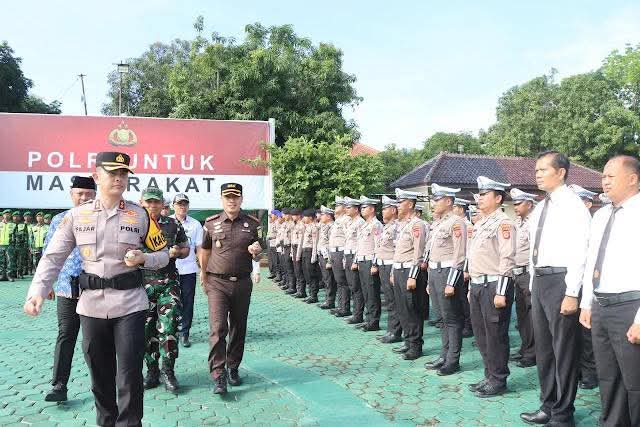 Polres Indramayu Gelar Apel Operasi Zebra Lodaya 2025, Fokus Wujudkan Kamseltibcarlantas Menjelang Akhir Tahun