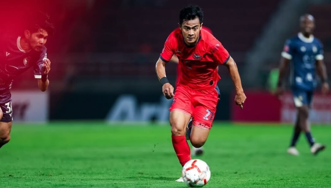 4x Main Pratama Arhan Raih Penghargaan di Liga Thailand, Reaksi Iri Media Vietnam: 'Kok Bisa Secepat Itu?'