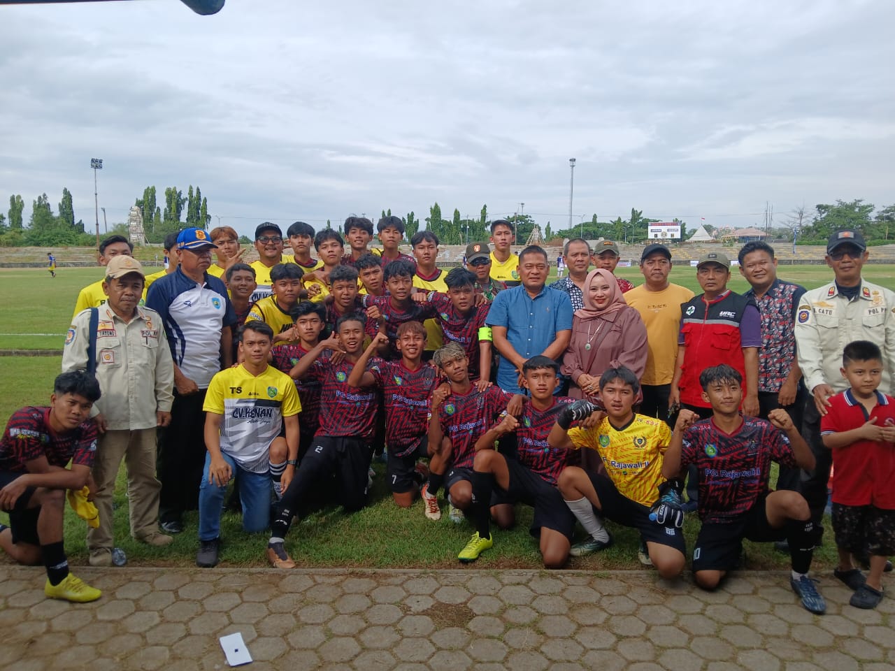 Tim Cikedung Raih Kemenangan Menegangkan Lewat Drama Adu Penalti di Piala Bupati Indramayu U-18 2025