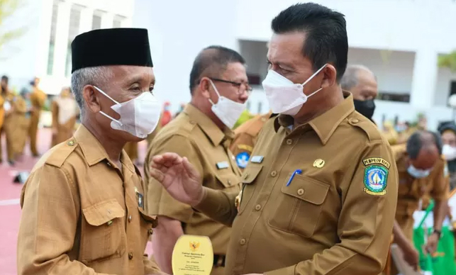 Batas Usia Pensiun ASN Bakal Dinaikkan Sampai Usia Segini! BKN Usulkan untuk ASN yang Masuk Kriteria Ini Saja