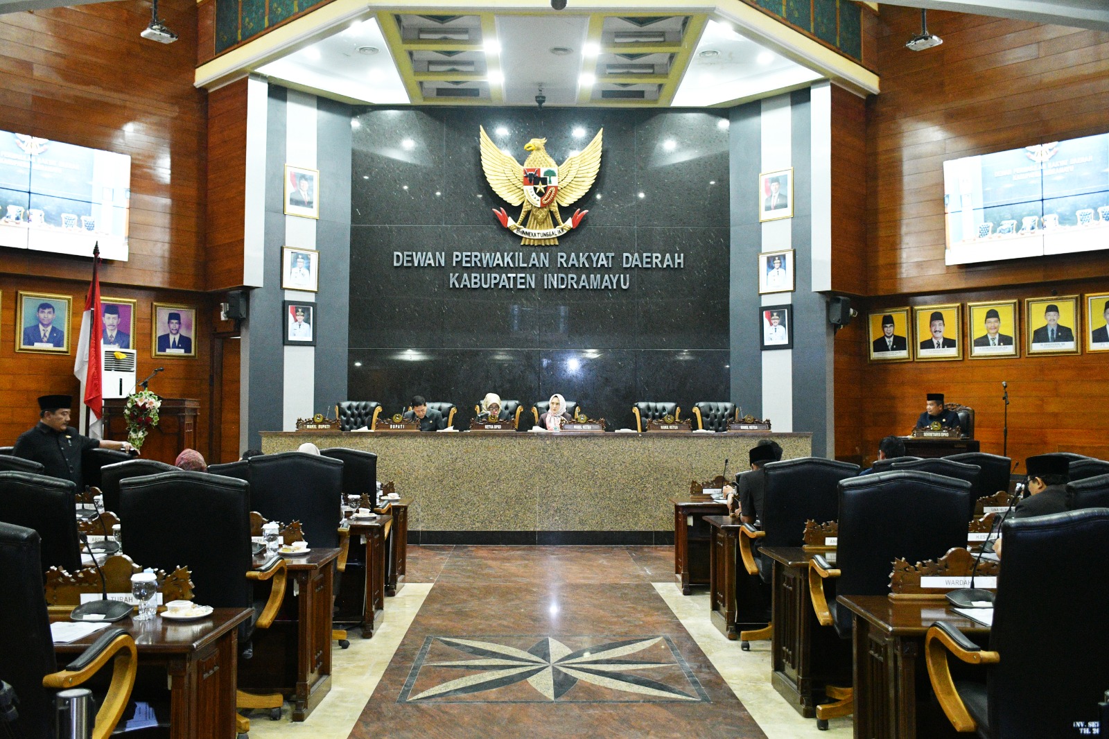 DPRD Indramayu Bahas Lebih Detil Raperda LPj APBD 2025