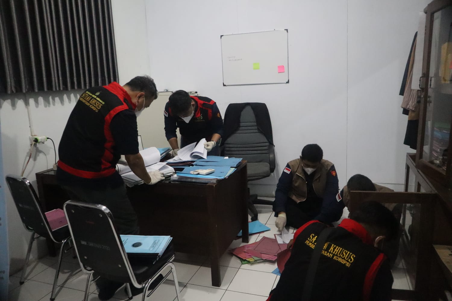 Jaksa Geledah Ruang Kerja Kabid PAUD PNF Disdikbud Indramayu