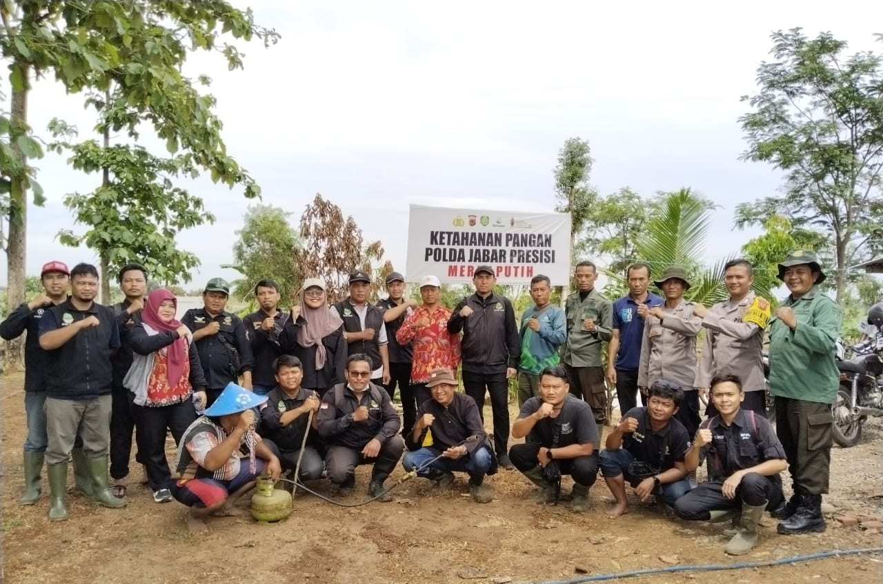 Lakukan Gerdal di Lahan Ketahanan Pangan Polda Jabar