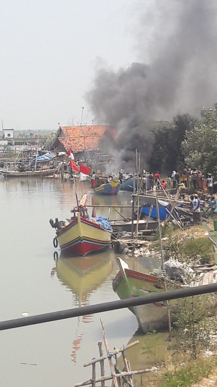 Kapal Nelayan di Desa Kertawinangun Hangus Terbakar, Tidak Ada Korban Jiwa 