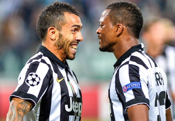 Saat Evra dan Tevez Bergosip di Juventus, Sebuah Kisah Lucu di Penerbangan