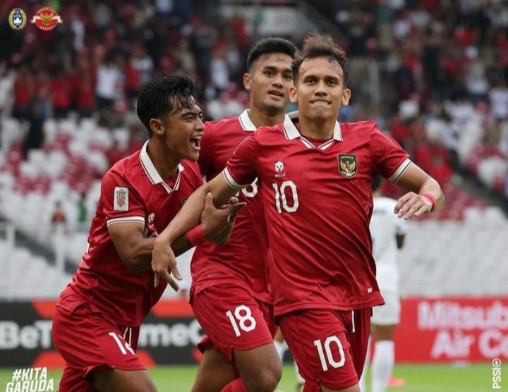Banyak Membuang Peluang, Timnas Indonesia Menang Tipis 2-1 Atas Kamboja   