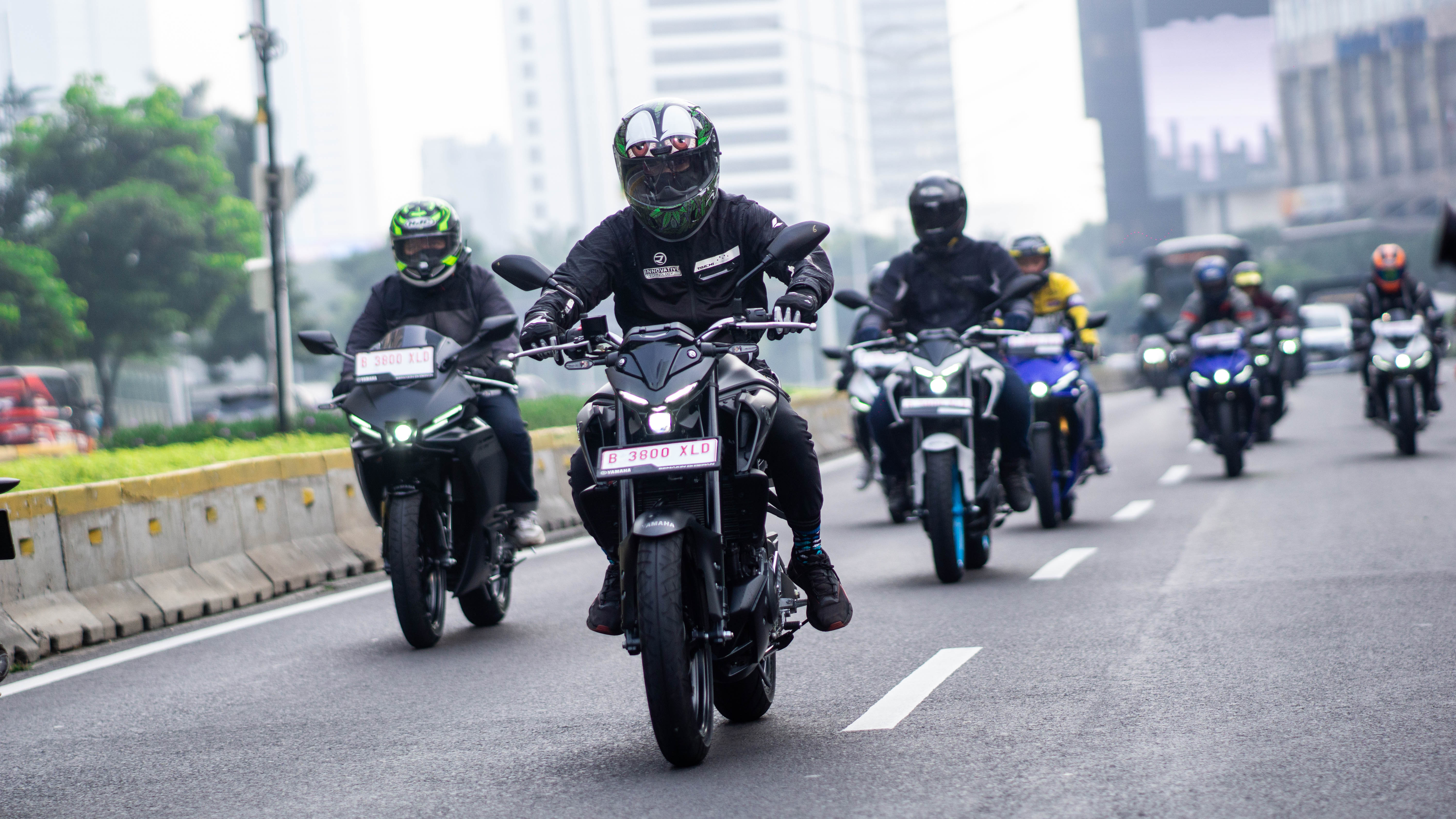 Sinergi Tanpa Batas! Yamaha Ajak Awak Media Satmori Jajal New R25 dan MT-25