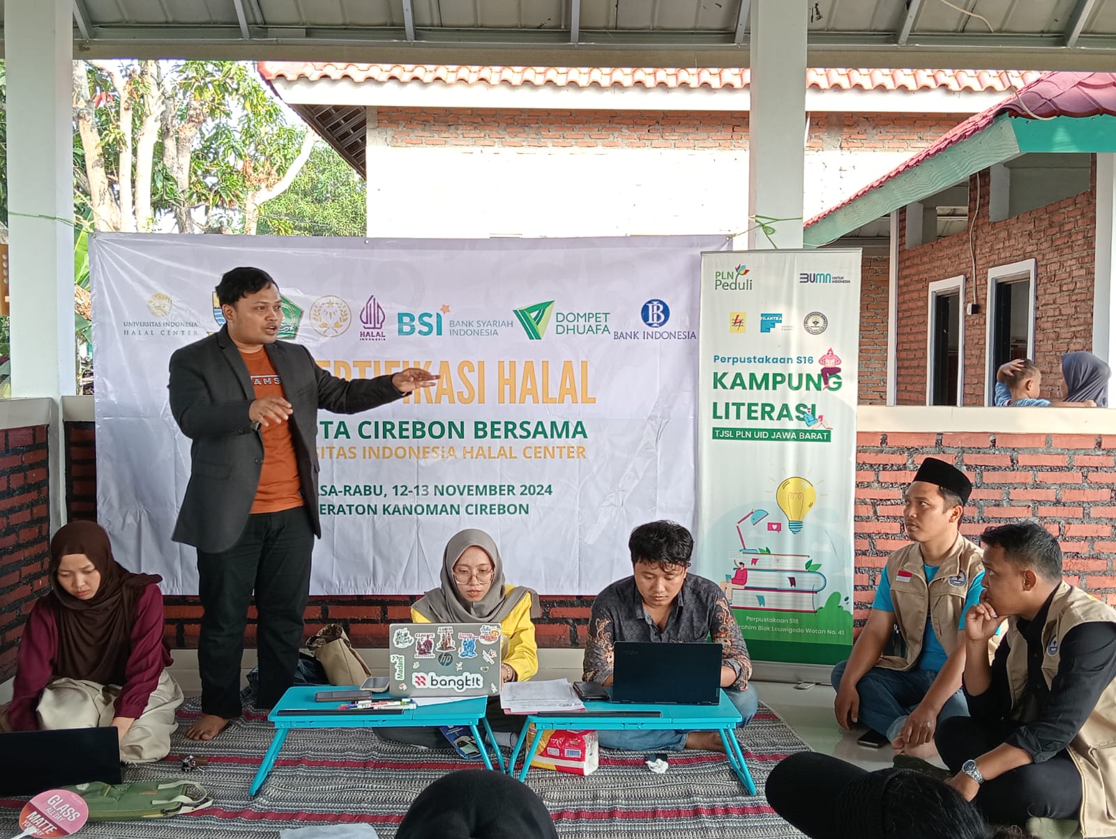 UIHC Bersama Perpustakaan S16 Galakkan Sertifikasi Halal Melalui Program 'Halalkan Produkmu' 