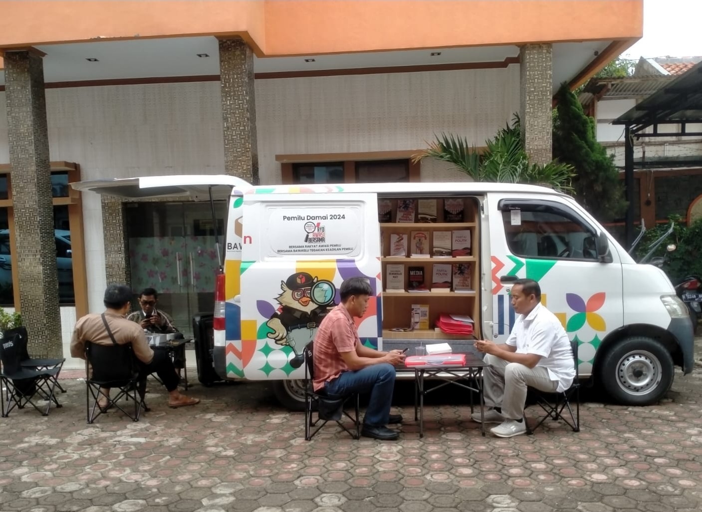 Bawaslu Indramayu Launching Mobil Pojok Pengawasan, Inilah Alasannya 
