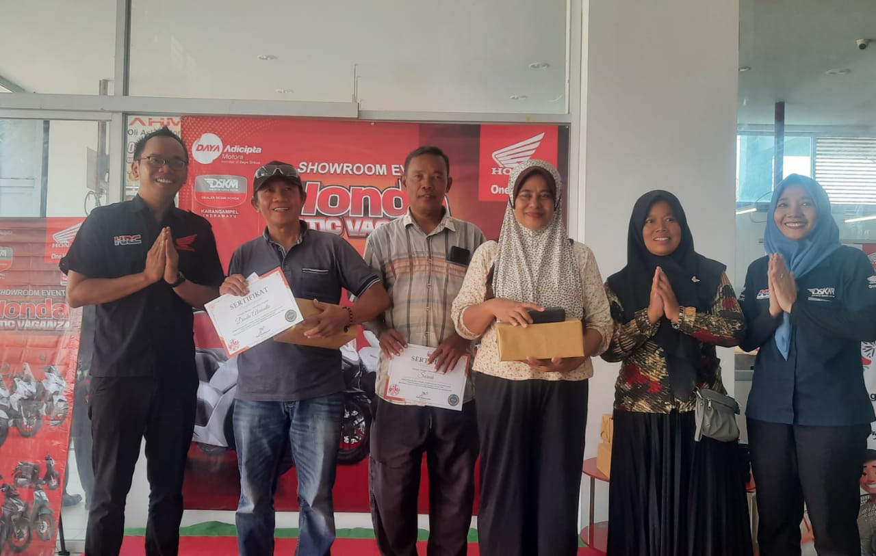 Diler Honda DSKM Karangampel Apresiasi Komsumen Setia di Hari Pelanggan Nasional