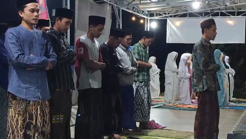 Salat Tarawih 23 Rakaat dalam 7 Menit