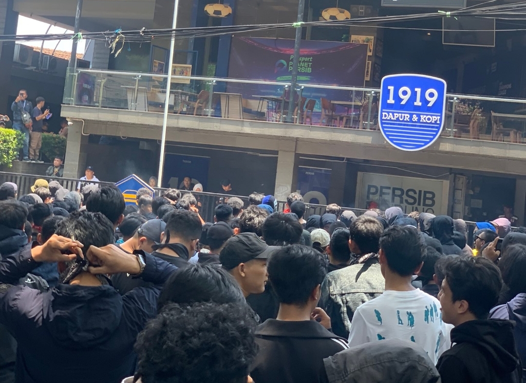 Bobotoh Demo ke Persib Bandung, Nama Henhen dan Kakang Diteriakan, Usut Tuntas Intimidasi Suporter