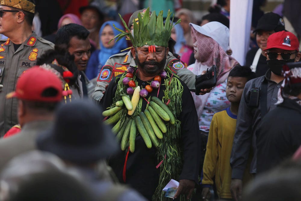 Karnaval Hari Jadi ke-496 Indramayu, Hasil Bumi Jadi Bancakan Warga