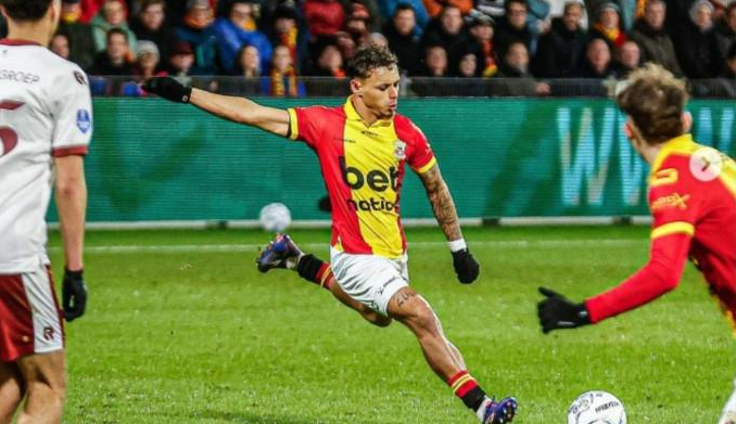 GACOR! Dua Assist Dean Ruben Bawa Kemenangan Perdana GAE di Liga Eropa!