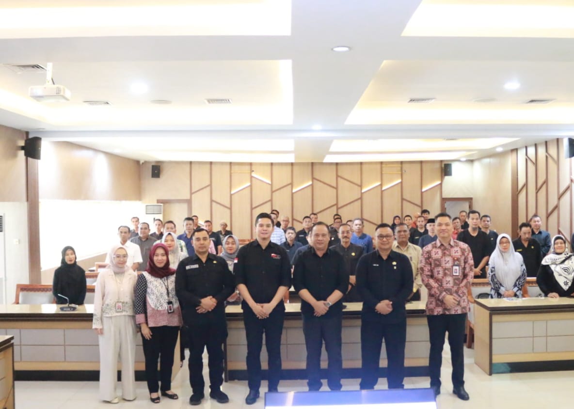 Edukasi dan Literasi Keuangan Masyarakat, OJK Luncurkan Program Takon di Indramayu