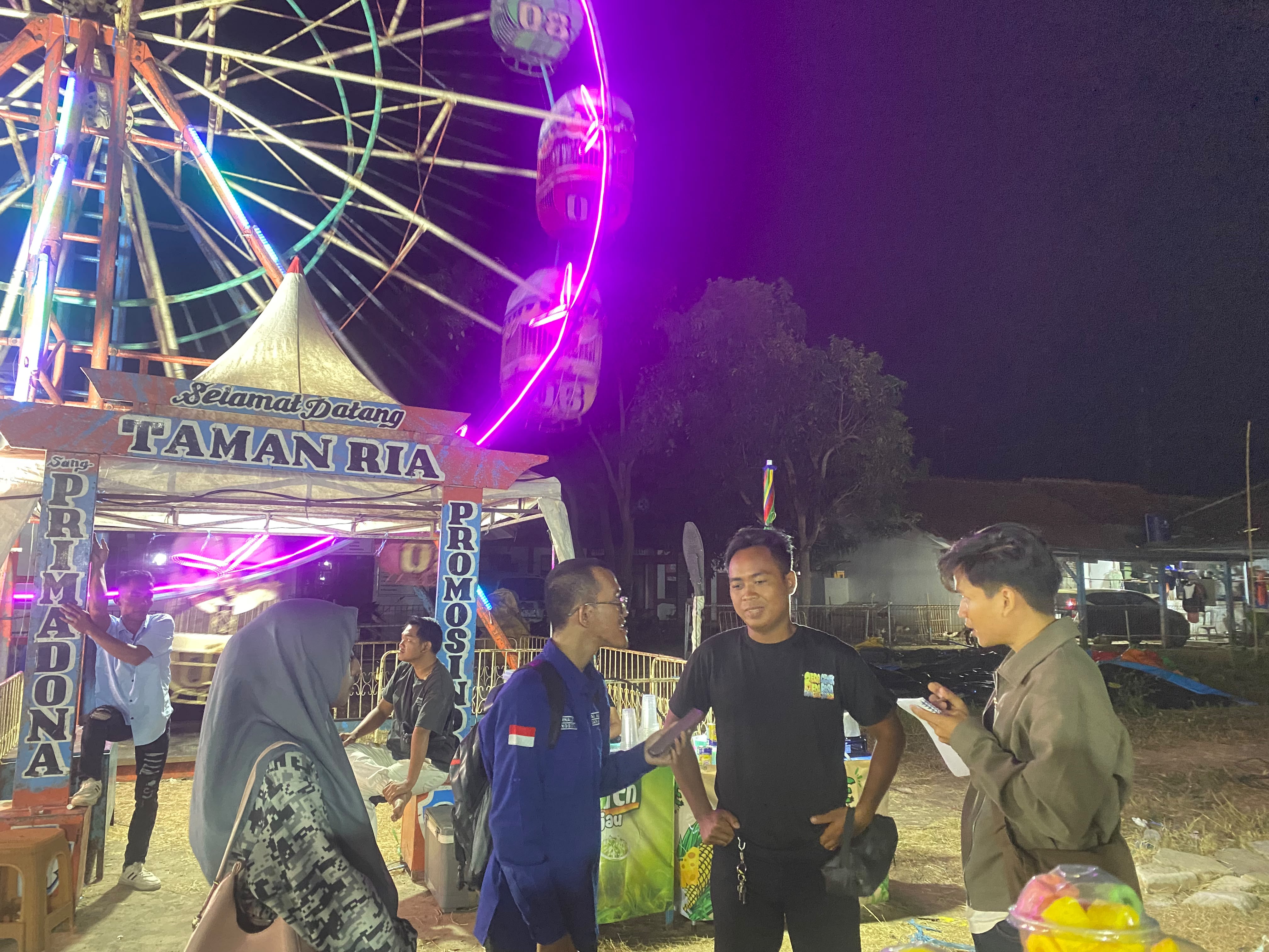 Ramai dan Kompak, Begini Cerita di Balik Gemerlap Pasar Malam Desa Gantar