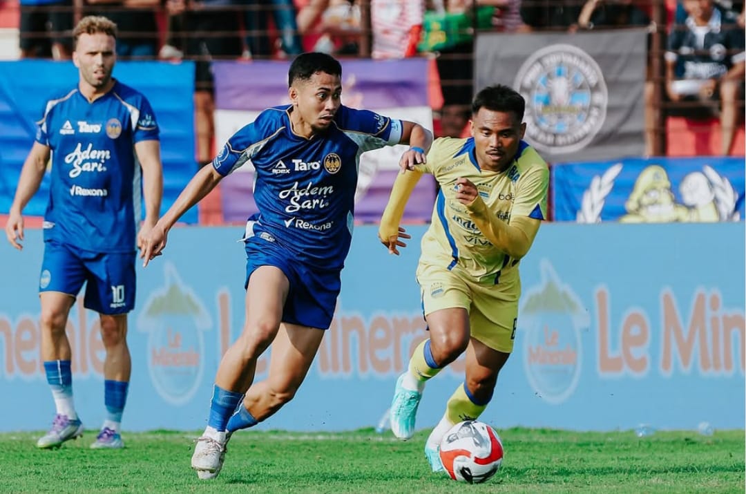 Drama VAR Panaskan Duel! PSIM Yogyakarta Tahan Imbang Juara Bertahan Persib Bandung 1-1