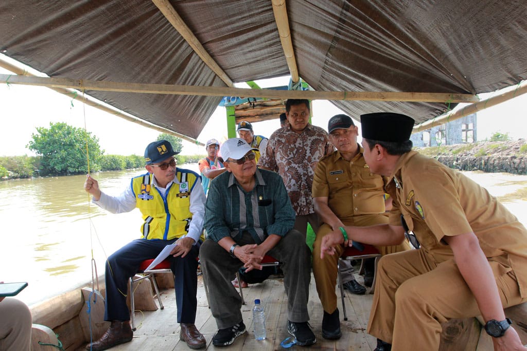 Petani Indramayu Keluhkan Sulit Air, Dedi Wahidi: Pembangunan Saluran Irigasi Harus Dipercepat