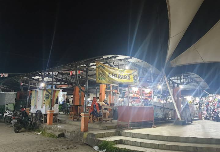 Pasar Mambo Indramayu, Surga Kuliner Beragam Jajanan