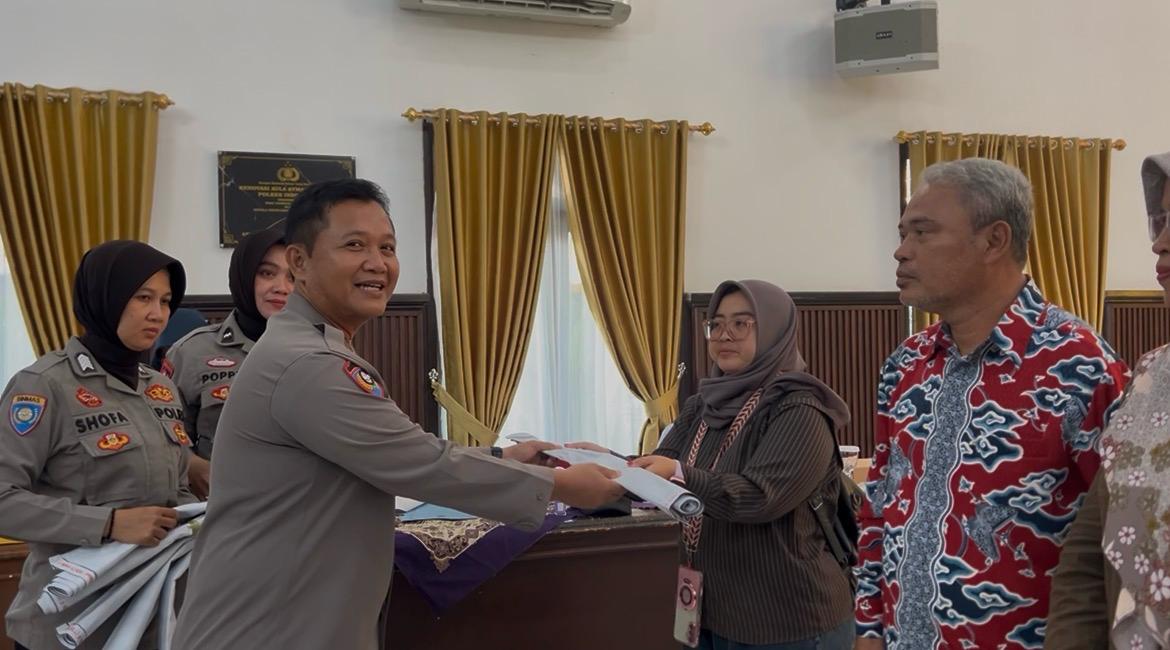 Gelar Pembinaan Panitia Pilwu, Polres Indramayu Tekankan Integritas dan Netralitas