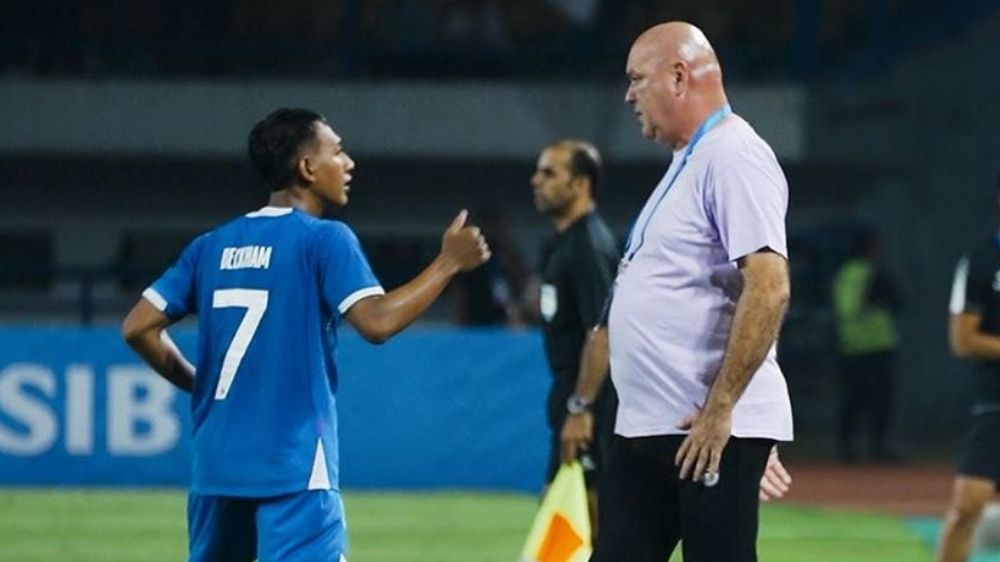 Rekor 18 Laga Tak Terkalahkan, Persib Bandung Takluk di Kandang Persijap
