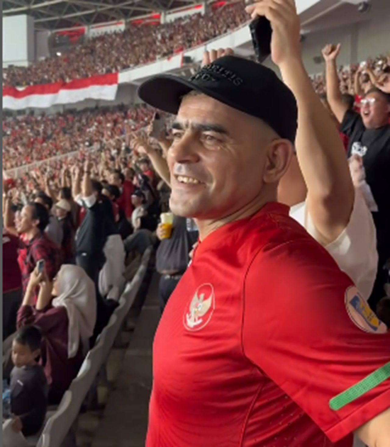 Legenda Timnas Indonesia, El Loco Gonzales: Di Sepakbola Apapun Bisa Terjadi