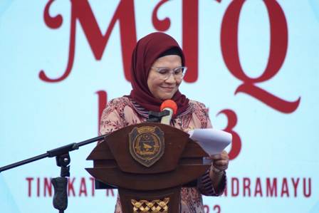 Bupati Nina Ajak Membumikan Alquran