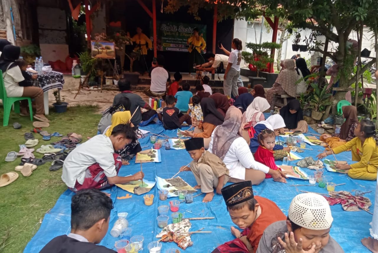 Rancajawat Story Ajak Puluhan Anak Yatim Belajar Melukis Bersama