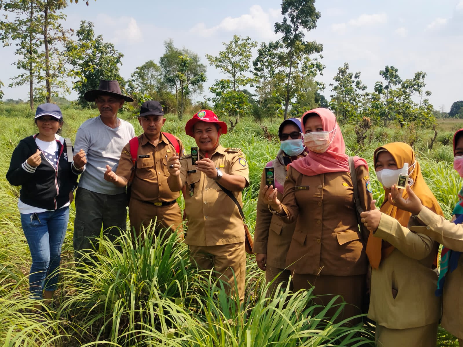 Cikawaung Potensial untuk Kembangkan Sereh Wangi