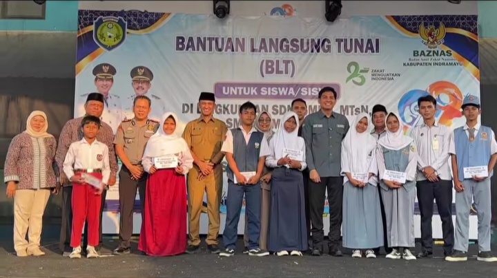 Peringati Hari Jadi ke-499, Pemkab Indramayu Salurkan Bantuan ZIS untuk 1.768 Siswa