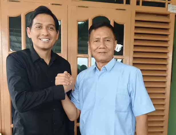 Kasan Basari Terima Kunjungan Lucky Hakim ke Rumahnya, Utamakan Persatuan dan Persaudaraan 