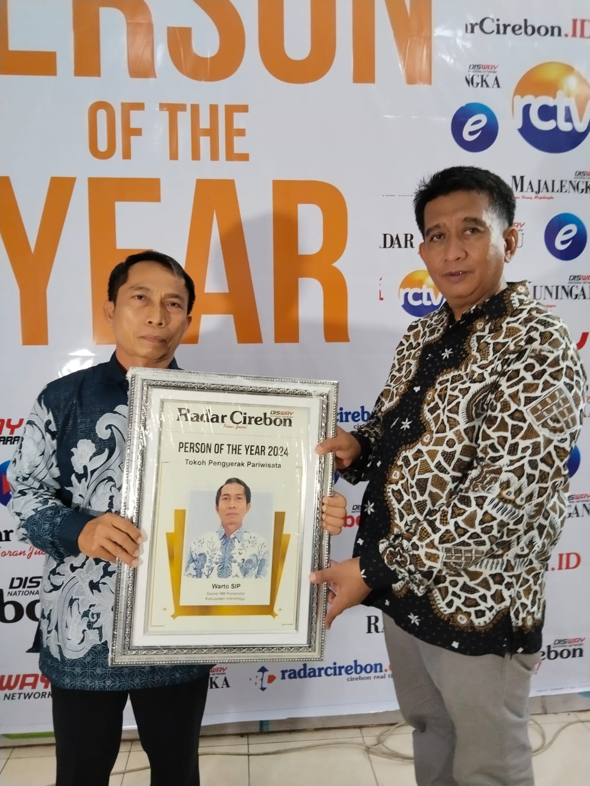 Owner Rumah Makan Panorama Warto SIP Raih Penghargaan Person of The Year 